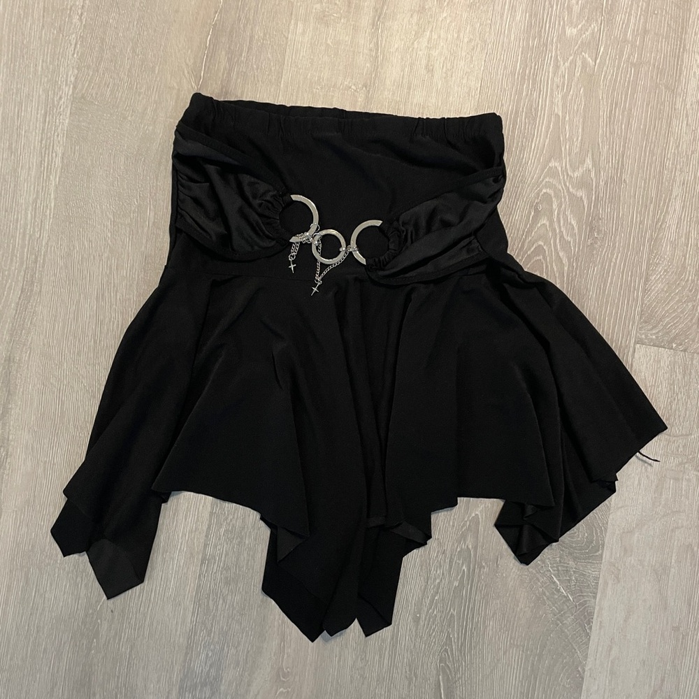 Elegant y2k Black Skirt with Unique Metal Star Accents